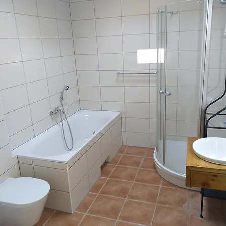 Romantic-huntinglodge-en-provence**** Holiday home *