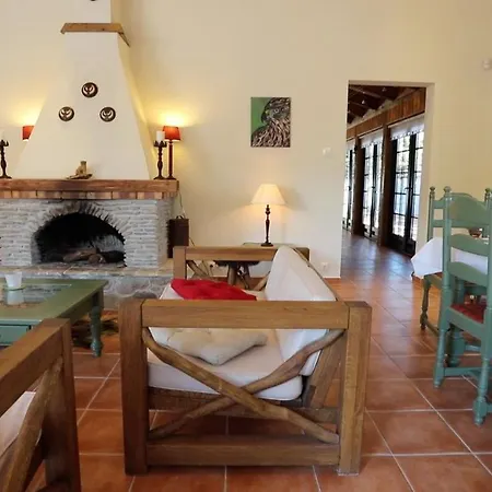 Romantic-huntinglodge-en-provence**** Saint-Pierre (Alpes-de-Haute-Provence)